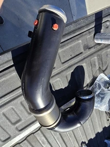 Tubo de escape New Holland 48197722, 47557446 47395125. - Imagen 1 de 6