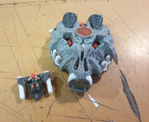 Mighty Max Terminates Wolfship Doom Zone 1992 Bluebird Incompleto - Foto 1 di 6