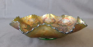 Vintage Fenton Carnival Glass Ruffled Footed Bowl Green Dragon & Lotus Flower - Picture 1 of 12