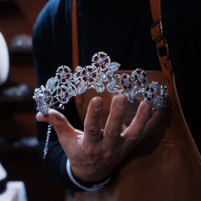 Coronas de boda europeas de perlas y circón de cristal diademas novias tiara tocados Foto 1 de 4