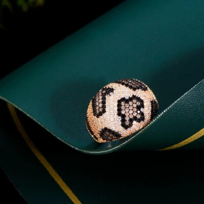 Anillo de compromiso de leopardo de sexo grande nupcial micro pavé circonita cúbica chapado en oro de moda de lujo Foto 1 de 4