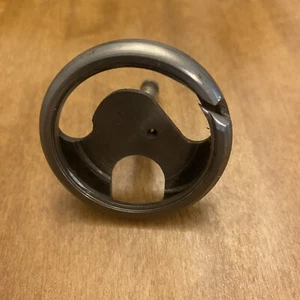 Singer Stylist 833 Sewing Machine Replacement OEM Part Bobbin Hook - Picture 1 of 3