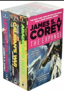 The Expanse Special Edition Boxed Set: Leviathan Wakes, Caliban's Wa…Paperback - Picture 1 of 4