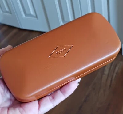 Estuche para gafas de sol de cuero marrón fósil forro azul fieltro Foto 1 de 4