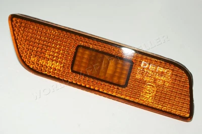 VOLVO S80 1999-2005 Amber Side Marker Light RH RIGHT 2000 2001 2002 2003 2004 - Image 1 of 2