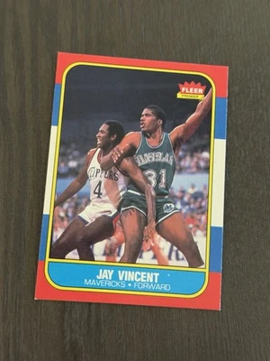 1986-87 Fleer #118 JAY VINCENT Dallas Mavericks Basketball Card - Image 1 of 2