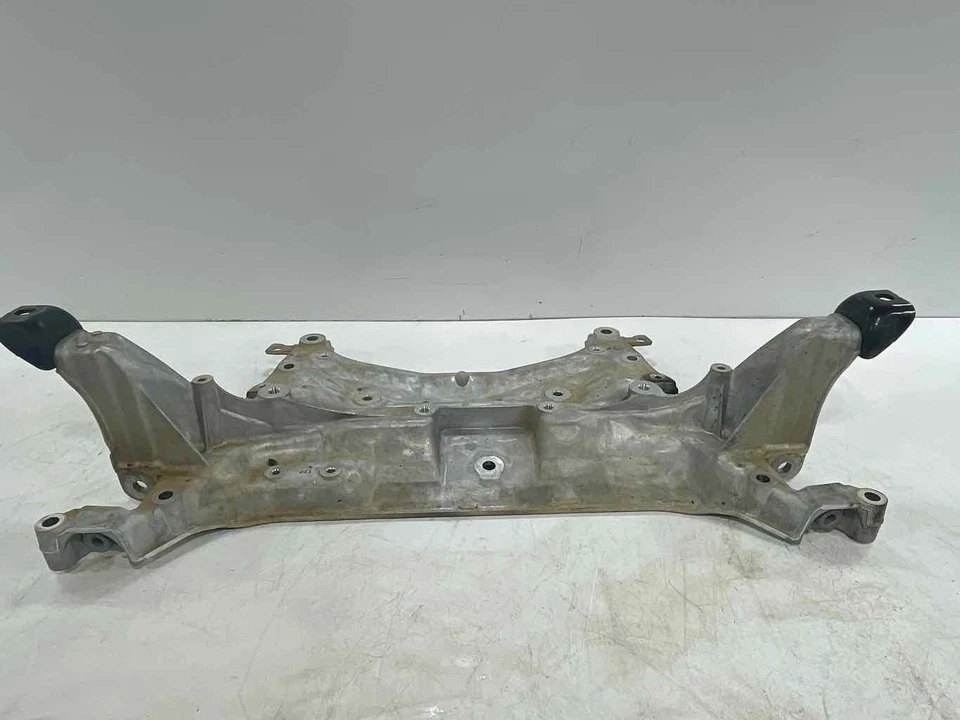 Se adapta a HONDA CIVIC 2022-2025 2,0 L Subchasis delantero Crossmember Cuna OEM Foto 1 de 4