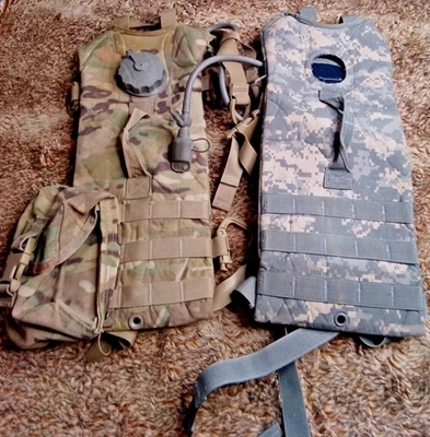 2 MOLLE II Modular Lightweight Hydration System Carrier Camo 3L - Image 1 of 4