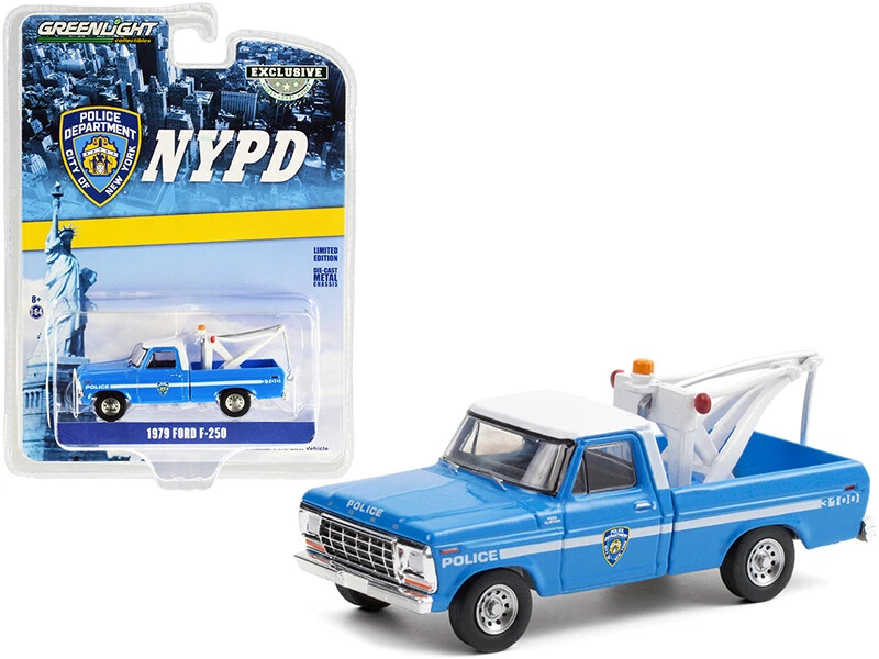 Chase Greenlight 30224 1979 Ford F-250 With Drop in Tow Hook Diecast Truck 1 64