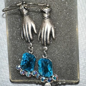 Vintage Metall Handschuhe mit Strass blaue Kristalle Ohrringe 2" lang neu selten. - Bild 1 von 5