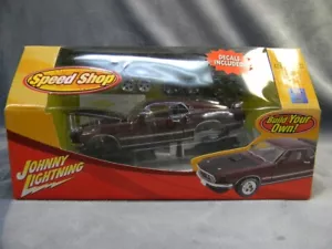 1/24 SCALE 1969 FORD MUSTANG 428 MACH I JOHNNY LIGHTNING MAROON DIECAST KIT-MIB - Picture 1 of 7