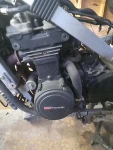 84/85 Kawasaki Gpz600r complete engine With 15,506 Miles , Motor and Gages Only - Picture 1 of 6