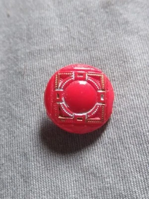 Antique Red Glass Button. - Image 1 of 4