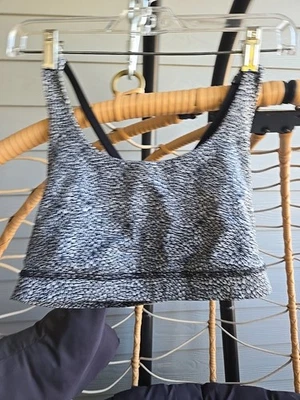 Lululemon Sports Bra Black And White Floral Size 8 - Image 1 of 4