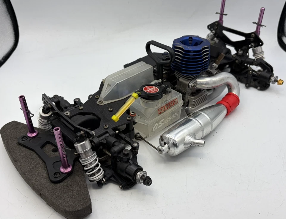 For parts Tamiya TG10R chassis with engine and servomotors - Image 1 of 4