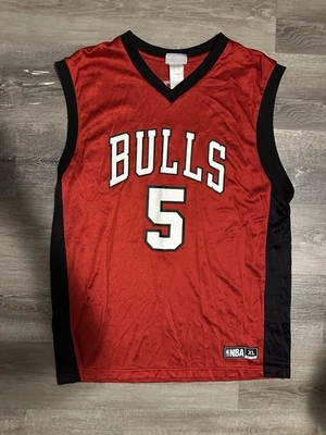 Chicago Bulls Carlos Boozer #5 Red NBA Jersey Men’s XL Mesh Vintage Style - Image 1 of 4