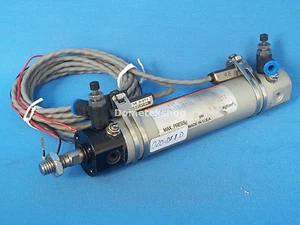 SMC CDGBA20-75-B73L Pneumatic Cylinder - Picture 1 of 3