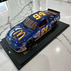 Bill Elliott #94 1997 McDonalds Mac Tonight 1/24 Diecast cased Thunderbat RARE!! - Picture 1 of 13