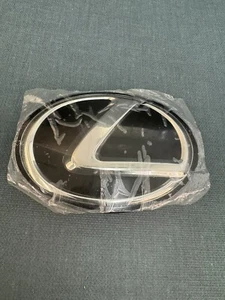 Lexus ES350 53141-33180/33170 2019,2020,2021-2023 Front Grille Emblem Logo Radar - Picture 1 of 5