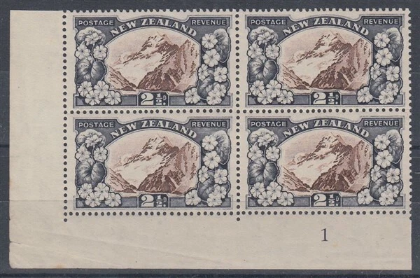 NEW ZEALAND 1935 PICT 2½d. MT COOK MULTI WMK PLATE 1 BLK (4) MINT ID:061/D63132 - Image 1 of 1