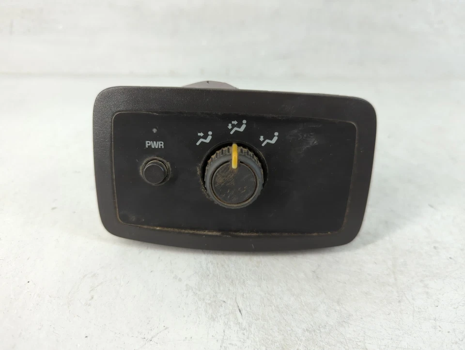 Обогреватель переменного тока климат-контроль 2002-2009 Chevrolet Trailblazer 15095235 BX93W - Изображение 1 из 4