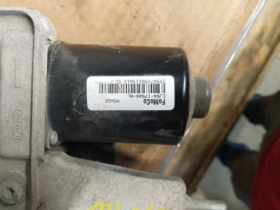 2019 Ford Escape Windshield Wiper Motor 3046689 - Image 1 of 4