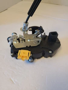 Rear Left Side Power Door Lock Actuator Motor with Cable GMC Sierra 1500 2013 - Picture 1 of 7