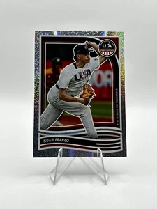 2024 Panini Estrellas y Rayas - Día Inaugural #1 Noah Franco (RC) - Imagen 1 de 2
