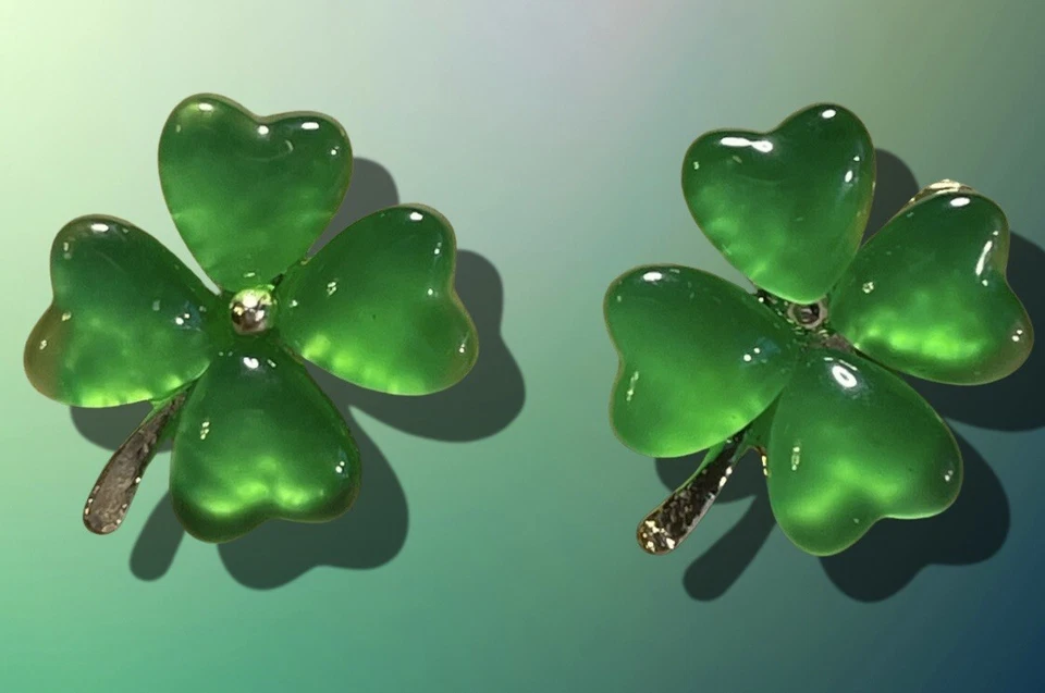Новый St Patricks день изящный ирландский трилистник зеленый серьги-гвоздики весна полупрозрачный - Изображение 1 из 4