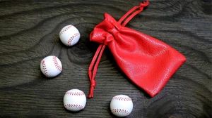 Set of 4 Leather Balls for Cups and Balls (White) by Leo Smetsers - Trick - Picture 1 of 1