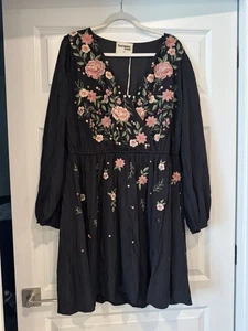 NEW Savanna Jane Embroidered Floral Dress 2X Black V-Neck Boho Vintage Style - Picture 1 of 6