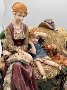 Statuina da lettura mamma e bambino vintage collezione Gentili con cane - Foto 1 di 14