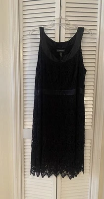 Vestido sem mangas I•N•C International Concepts preto bordado de renda tamanho 1X sexy - Imagem 1 de 4