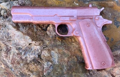 Pistolas rosas armas realistas objetos de arte revólver escultura resina arte pistolas para mujeres Foto 1 de 4