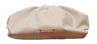 Bolso de Mano Adrienne Vittadini - Crema - Correa de Hombro Ajustable - 16 x 8 x 2.5 Foto 1 de 4