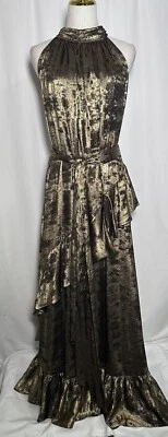 Alex Marie Gown 连衣裙 Maxi 22W 腰带无袖荷叶边黑色金色 $228 — 第 1/4 张图片