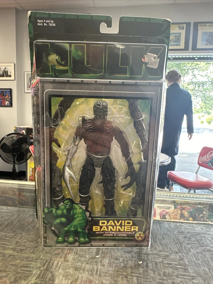 ToyBiz The Hulk Movie Series 3 : David Banner Action Figure