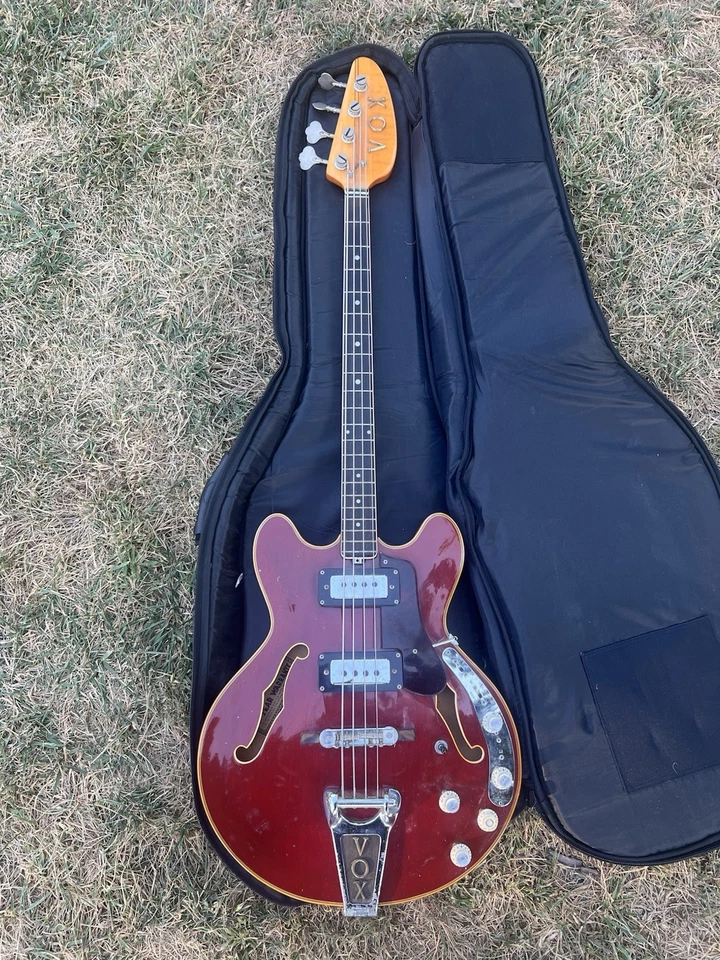 VOX SIDEWINDER IV BASS CHERRY 1967-68 DE COLECCIÓN con estuche Foto 1 de 4