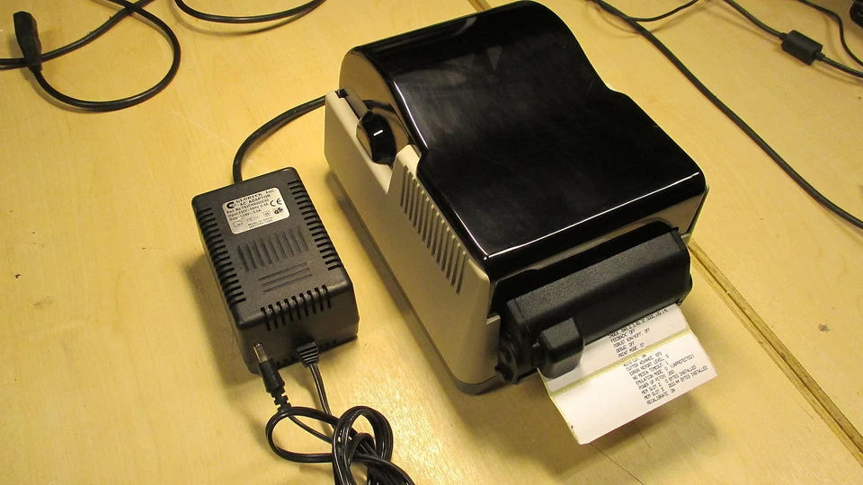 Axiohm Barcode Blaster CL Direct Thermal Barcode Label Printer POS  Cutter & PSU - Bild 1 von 1