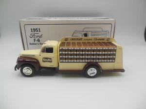 First Gear 10-2097 1951 Ford F-6 Bottler's Truck Yoo Hoo 1:34 scale - Picture 1 of 13