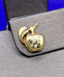 solid 14k yellow gold apple brooch with 5 diamond accents - Picture 1 of 10