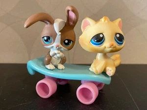 Authentic Littlest Pet Shop #121 Bunny rabbit #122 Cream tabby cat - Picture 1 of 12