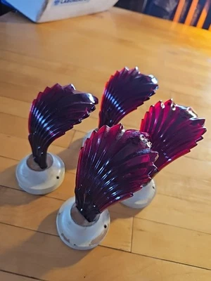 4 Cortinas de vidrio de depresión rubí forma hoja abanico Art Deco de colección con soportes Foto 1 de 4