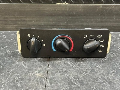 Controles de calefacción 99-03 F450SD sin CA Foto 1 de 3