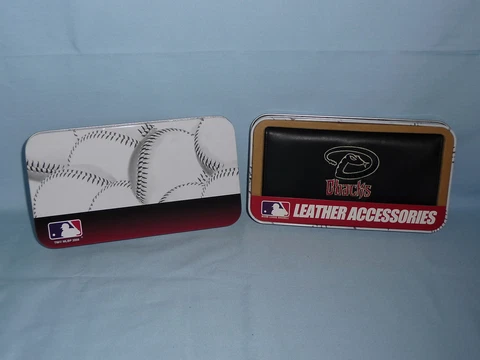 ARIZONA DIAMONDBACKS  Embroidered Leather CHECKBOOK   New in Tin Box!    black + Cover