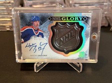 Wayne Gretzky Auto Glory Shield 01/10 UD 17-18 first print