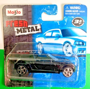 Maisto Fresh Metal | Smart Roadster Convertible | Black | 1:64 scale | mfr. 2008 - Picture 1 of 6