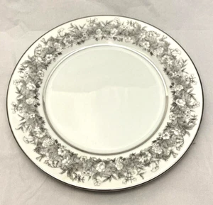 Florentine Platinum Silver Dinner Plates by Sango Japan, Set of 4 Vintage EUC - Picture 1 of 5