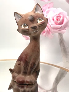 Vintage Figurine Cat Beige Ceramic Ornament Signed To Nanny - Picture 1 of 7