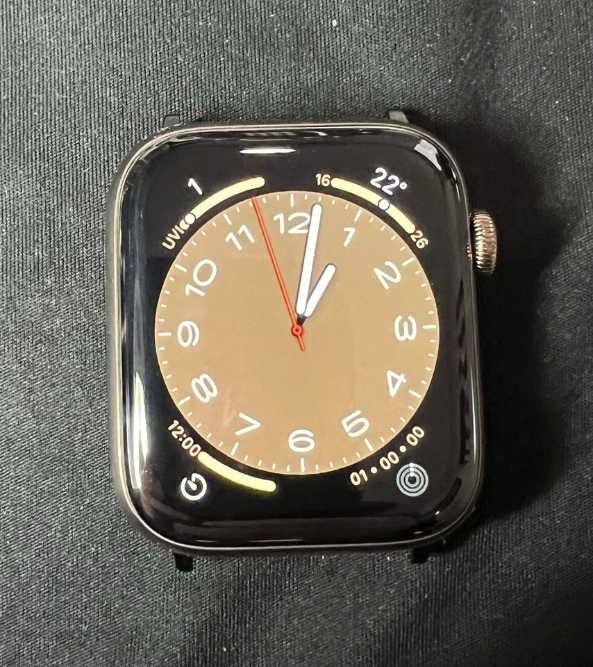 Apple Watch Series 4 GPS+LTE 44MM Gold Stainless Steel MTV72LL/A 3 Leather Bands - Image 1 of 4